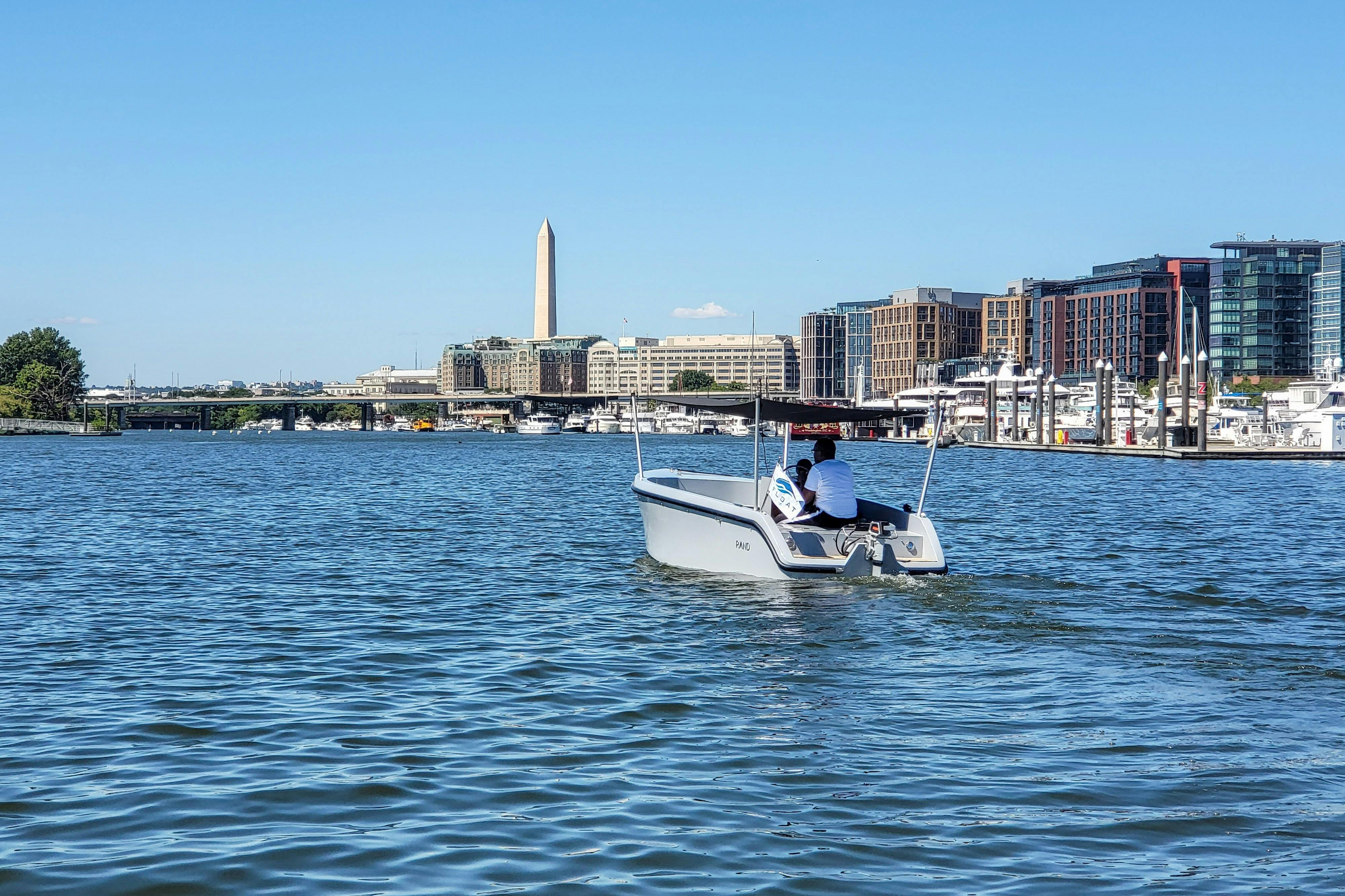 Washington DC: Boat Rental - Photo 1 of 5